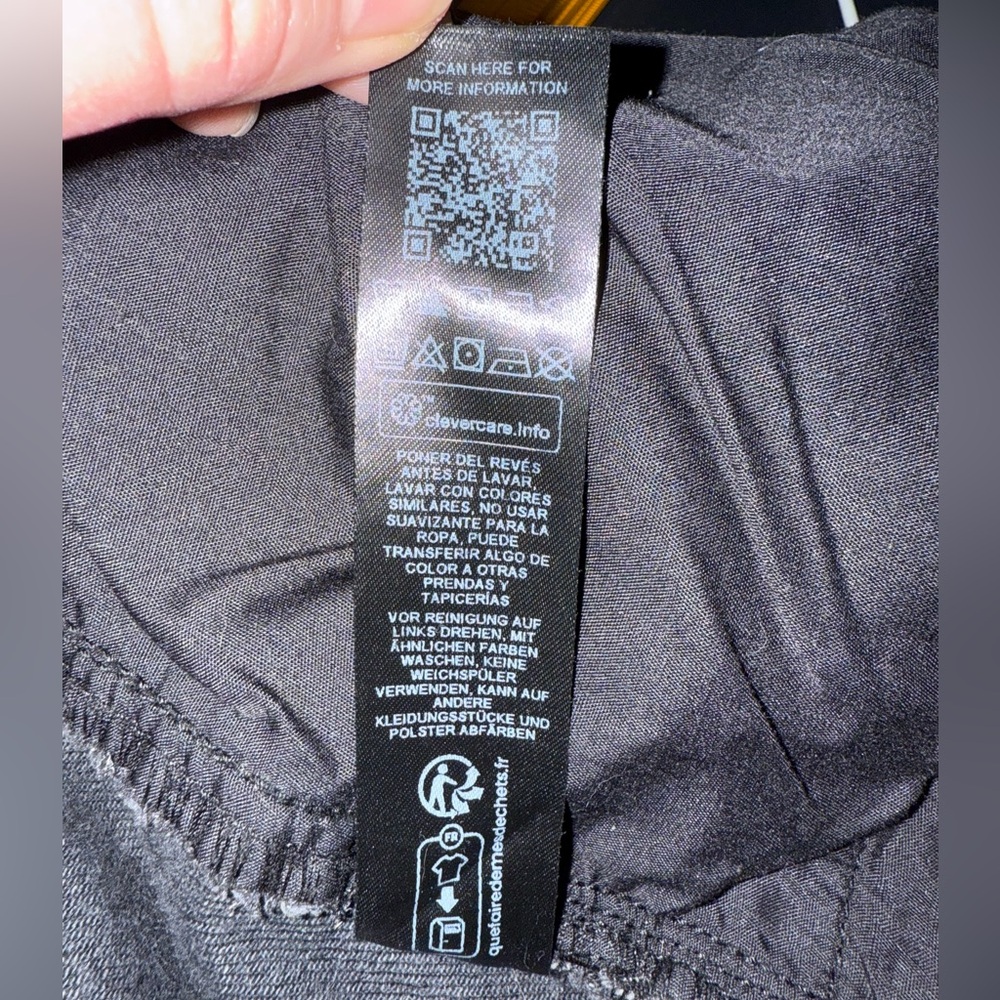 Asos long black denim skirt. Size 6 petite - Picture 14 of 14